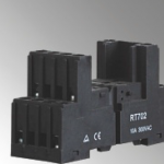 RT702-B SOCKET 8PIN 2 CONTACT BLACK